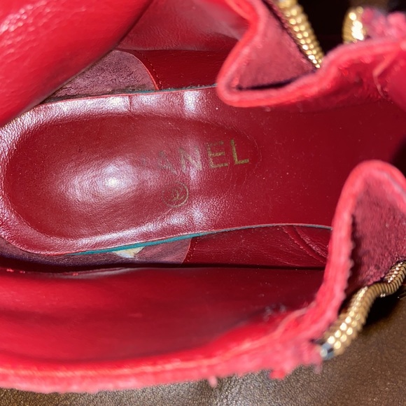 Channel cranberry and navy low boots with two zippers fall, winter, spring Sz 37 - Picture 7 of 10